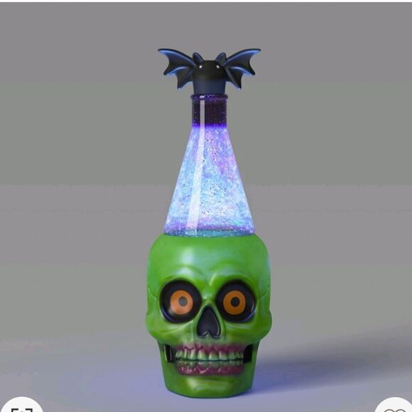 Target Halloween 2024 Hyde & Eek! Halloween Skull Lava Lamp Light, New - Picture 8 of 10